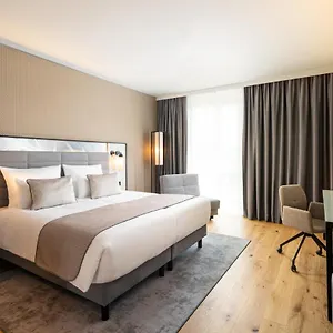 Leonardo Royal Bonn Airport Otel Köln